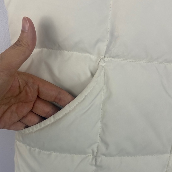 Lands' End Stylish Cream Goosedown Snap Buttons Side Pockets XS Puffer Vest - Picture 5 of 7